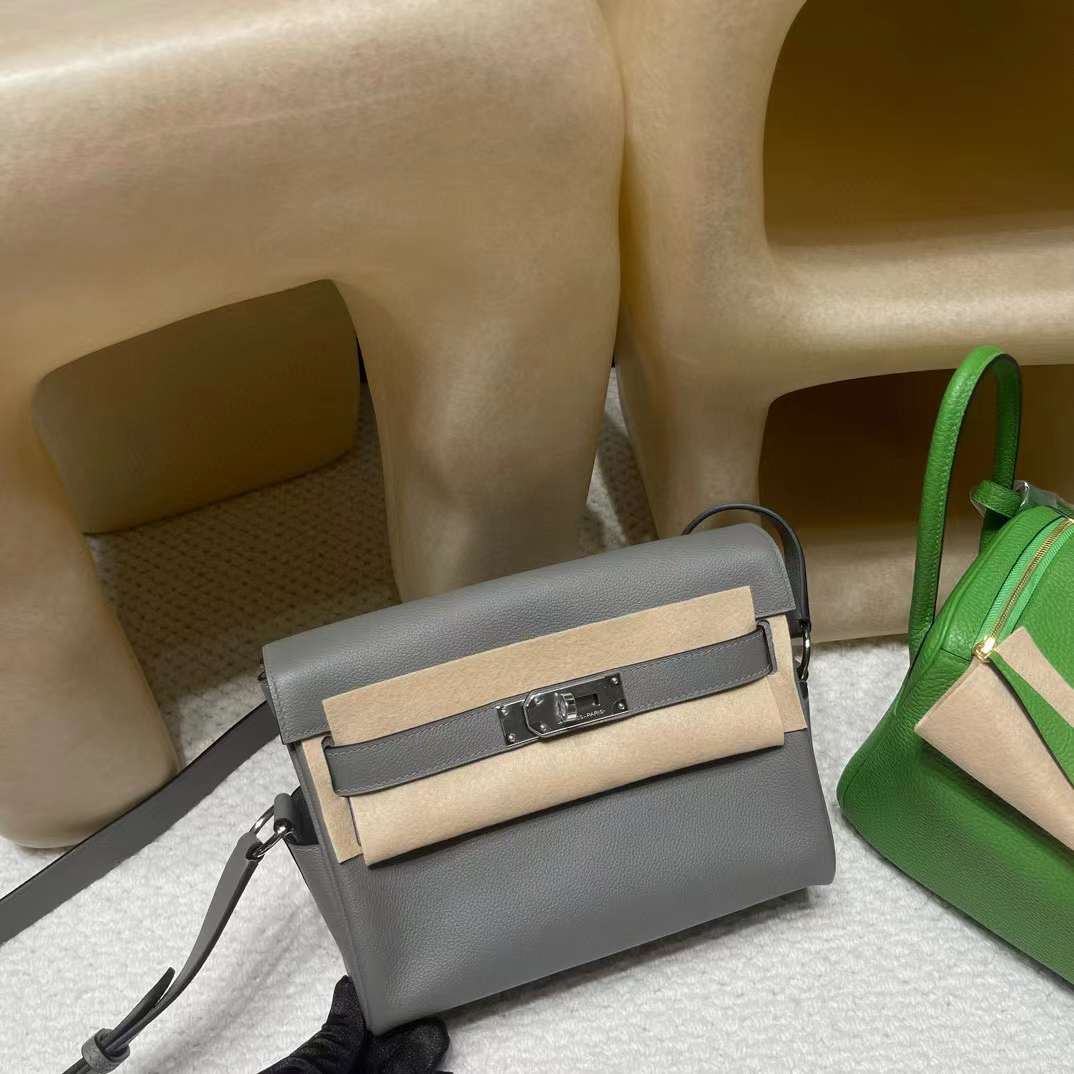 Hermès Kelly Messenger 0l view 2