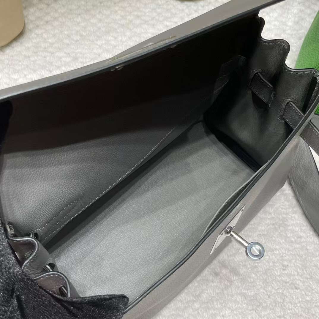Hermès Kelly Messenger 0l view 6
