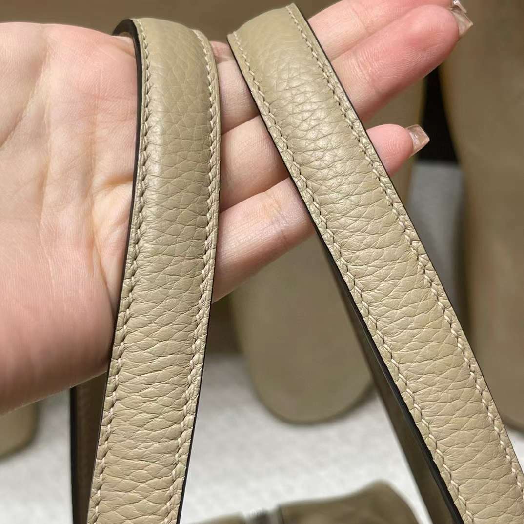 Hermès VICTORIA 35 S2colour view 4