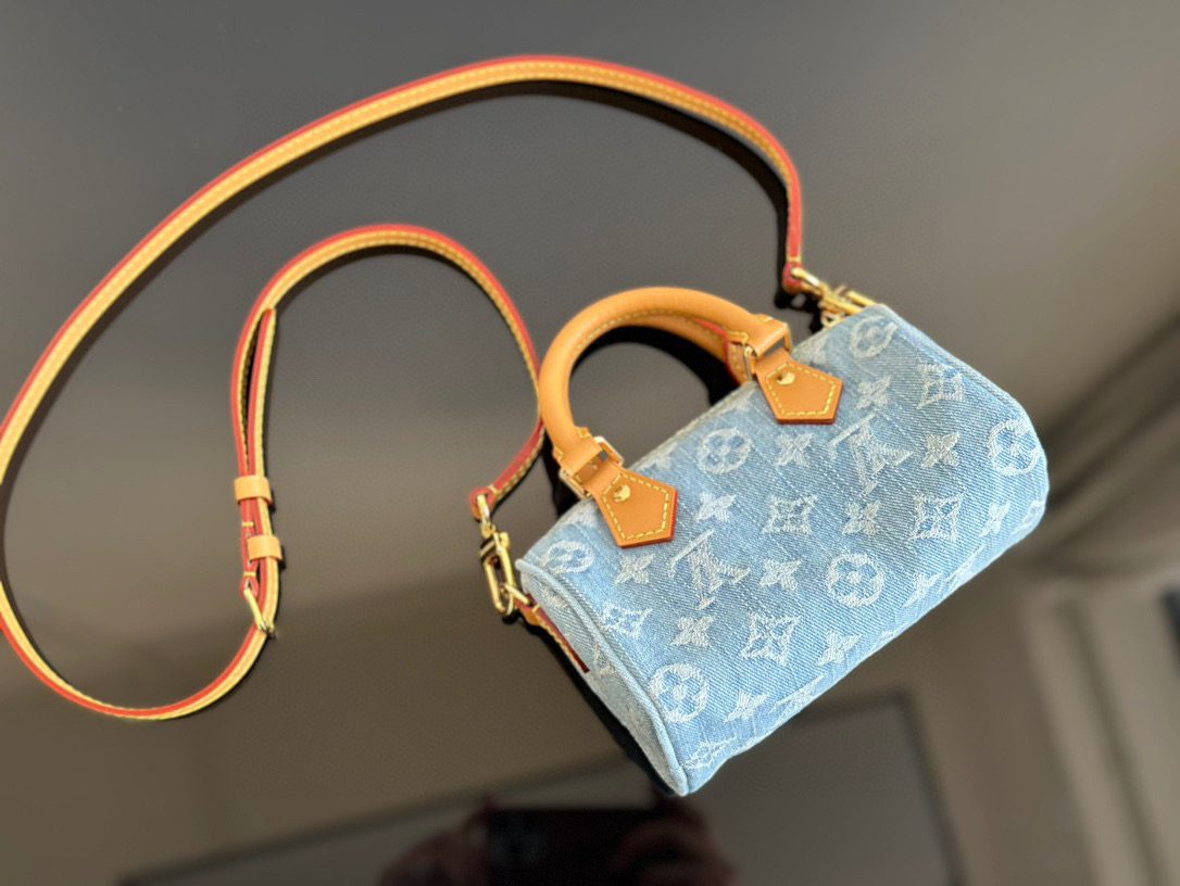 Louis Vuitton NANO SPEEDY handbag view 4