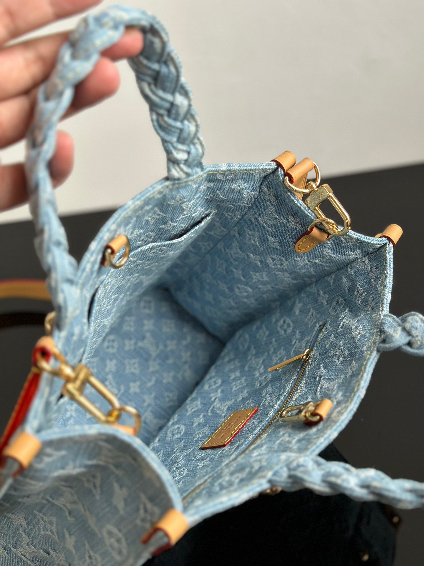 Louis Vuitton LET GO Small handbag view 10