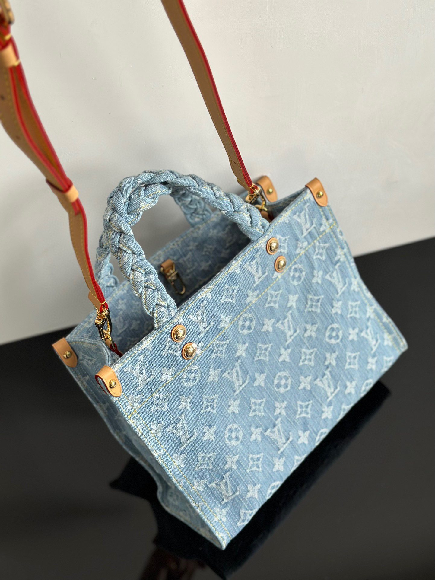 Louis Vuitton LET GO Small handbag view 3