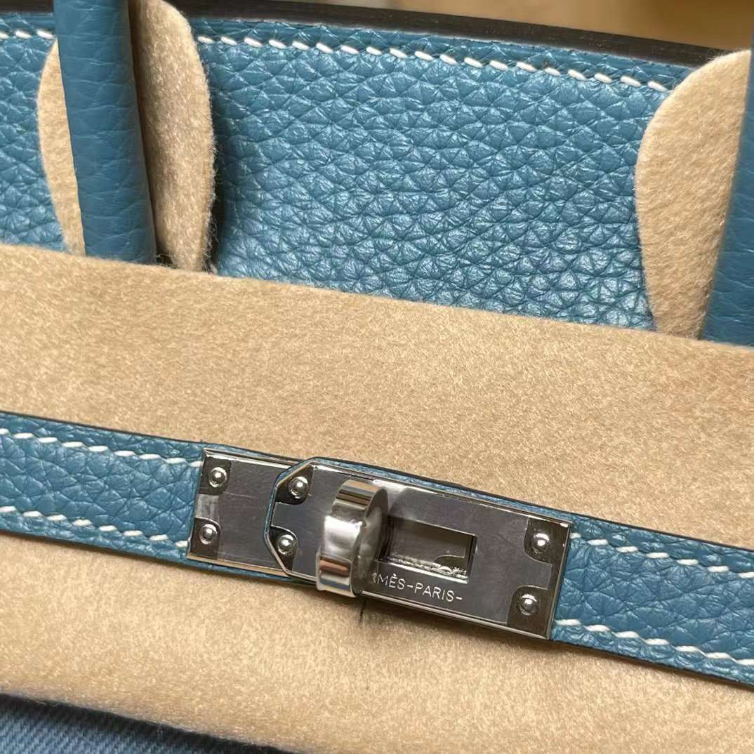 Hermès Birkin bag view 4