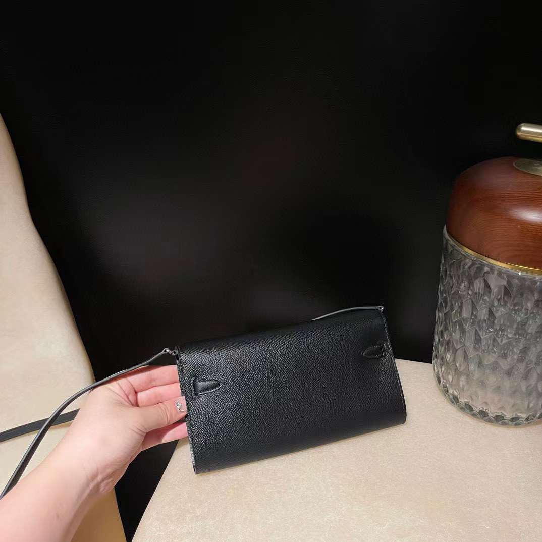 Hermès Kelly To Go view 9