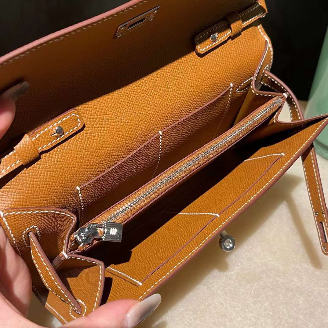 Hermès Kelly To Go view 6