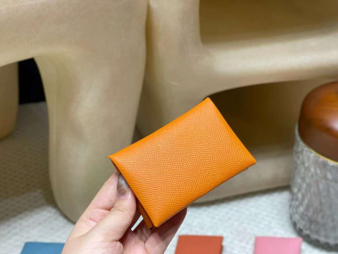Hermès Calvi Duo Compact card holder view 4