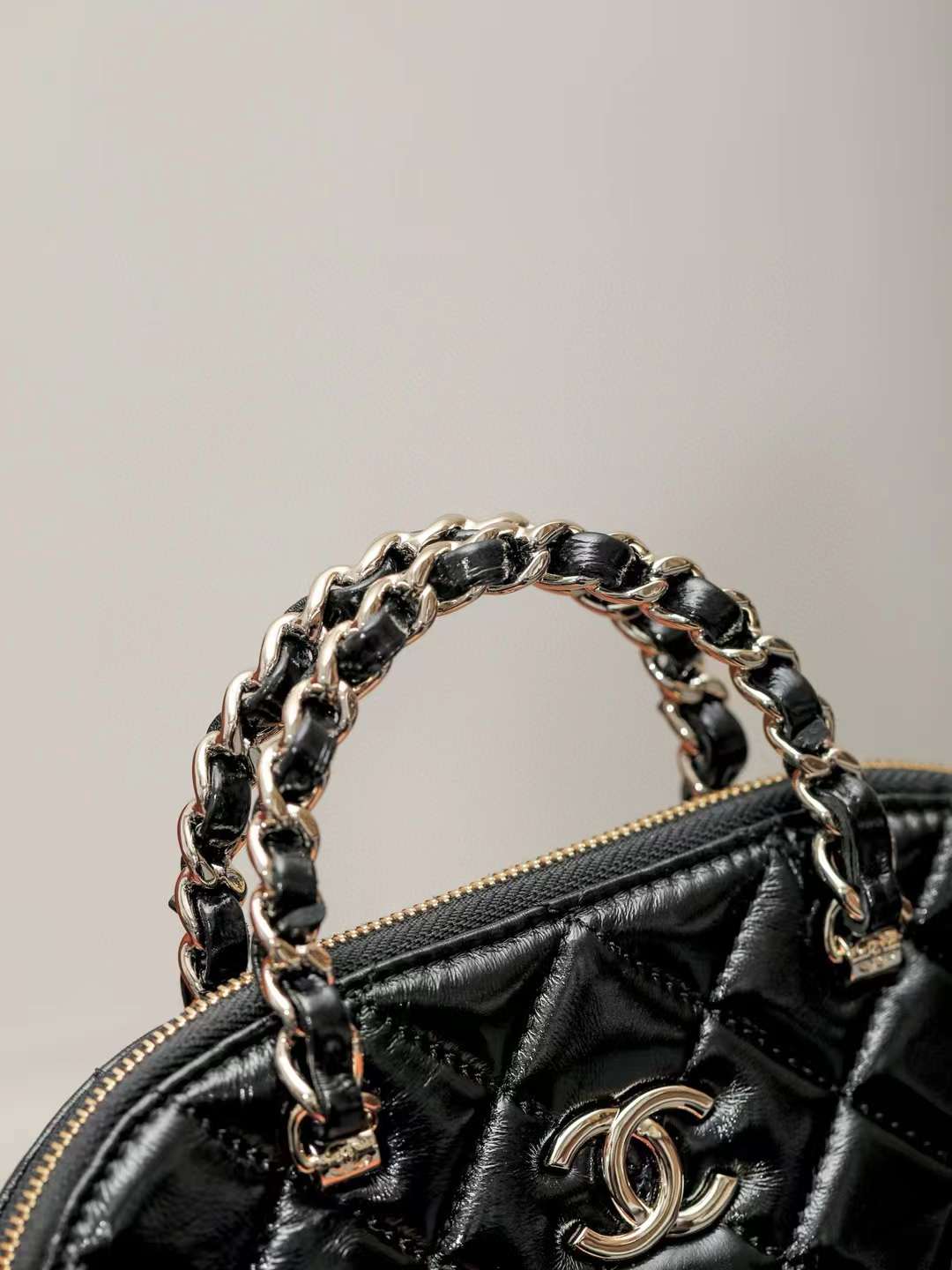 Chanel Clutch with Chain view 7