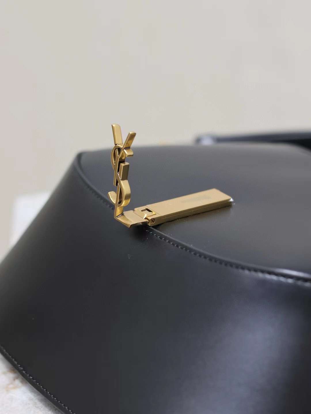 Saint Laurent Voltaire In Box view 7