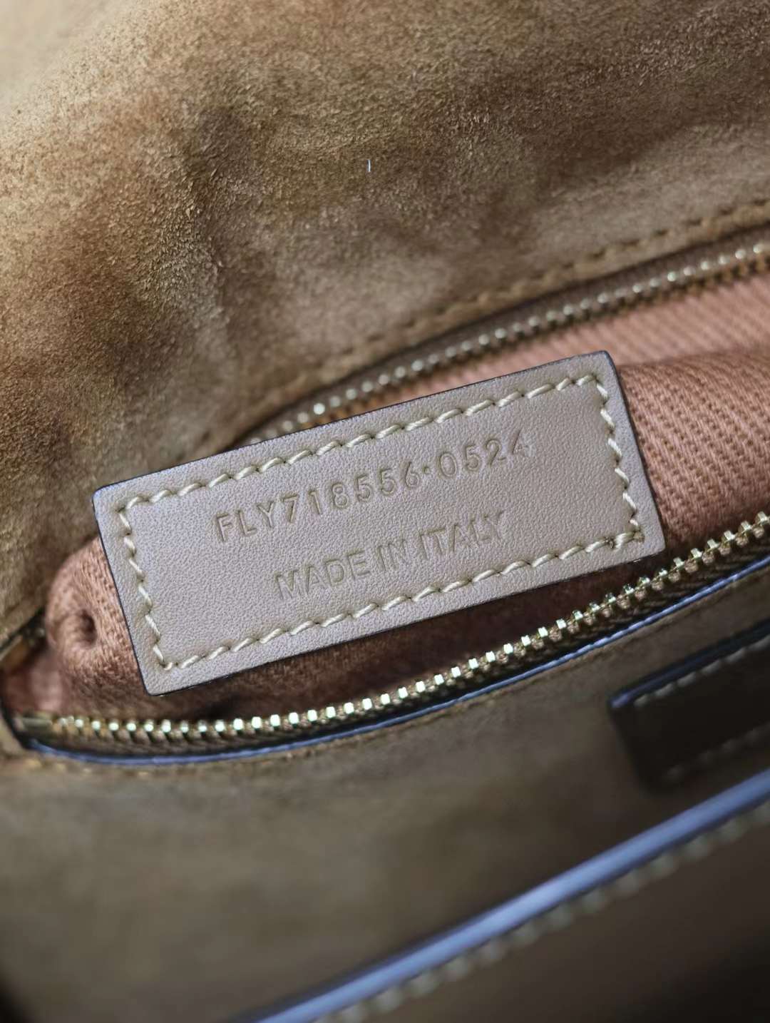 Saint Laurent NIKI besace in leather view 7