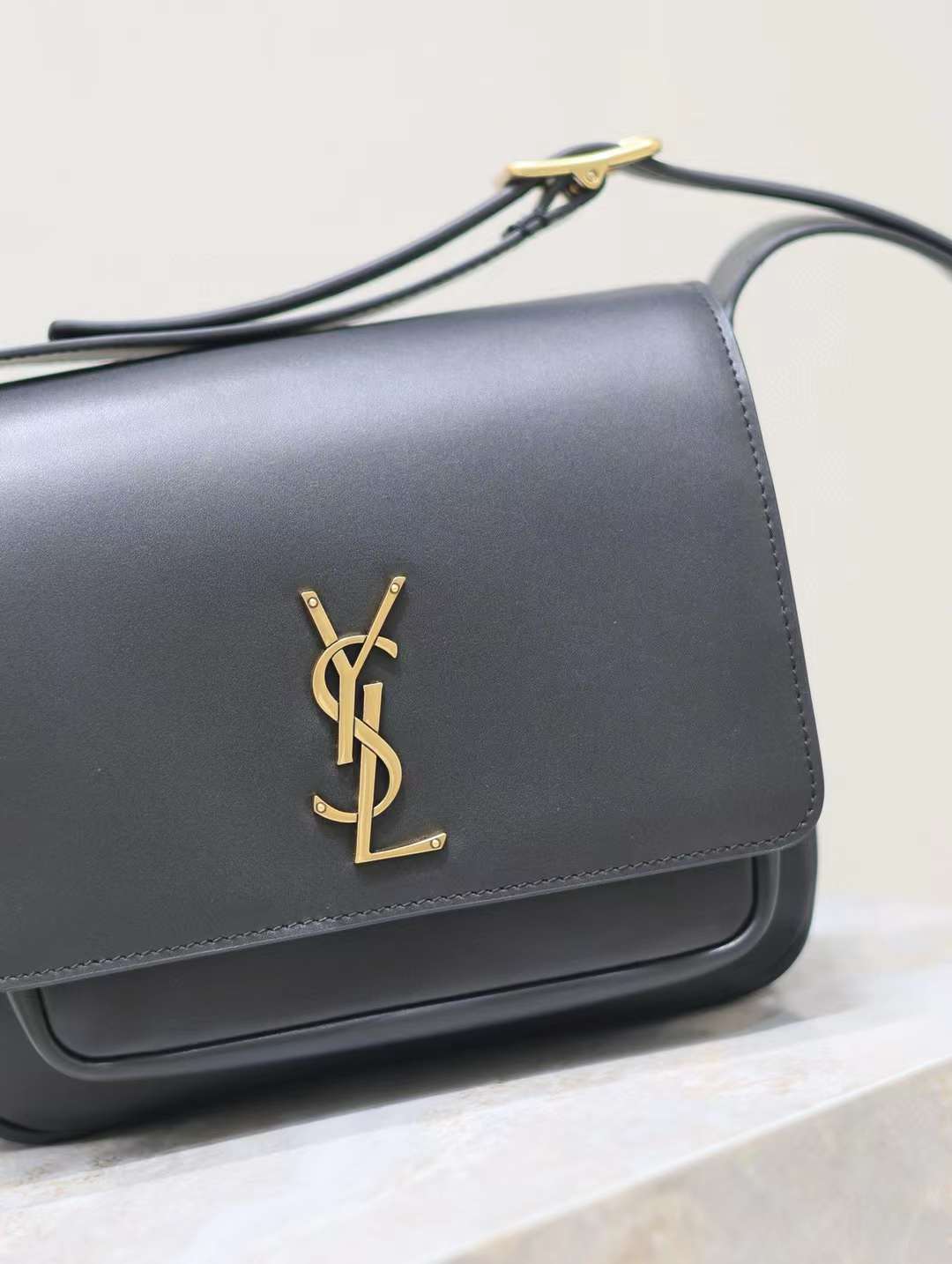 Saint Laurent NIKI besace in leather view 2