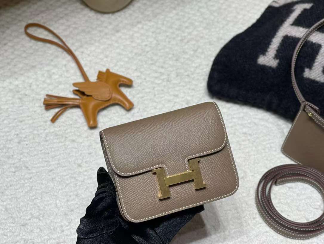Hermès Constance Slim Purse view 2