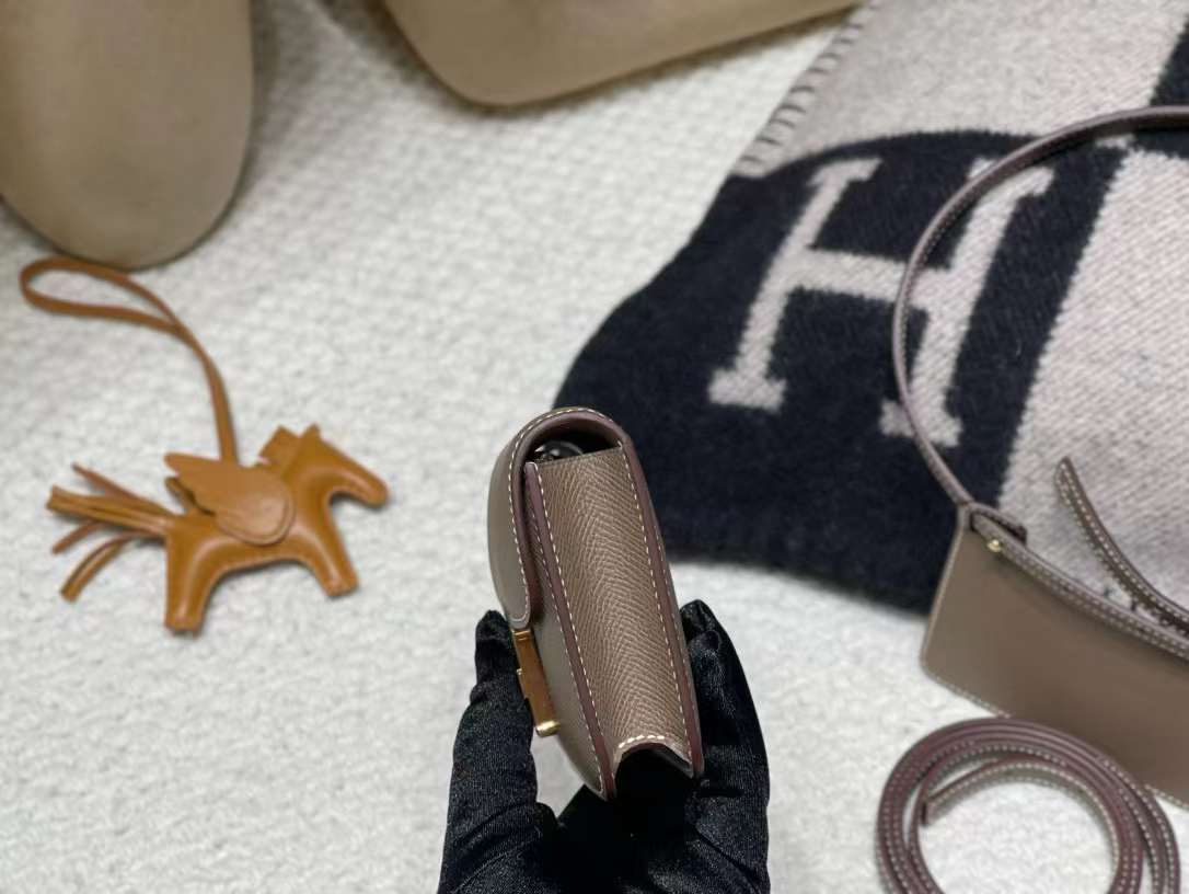 Hermès Constance Slim Purse view 5