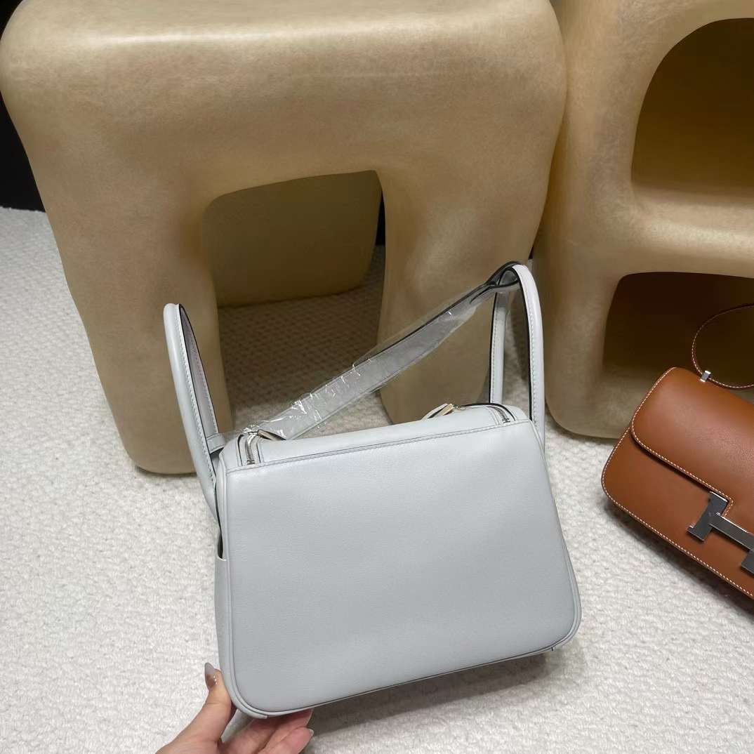 Hermès Mermes Lindy 26 view 8