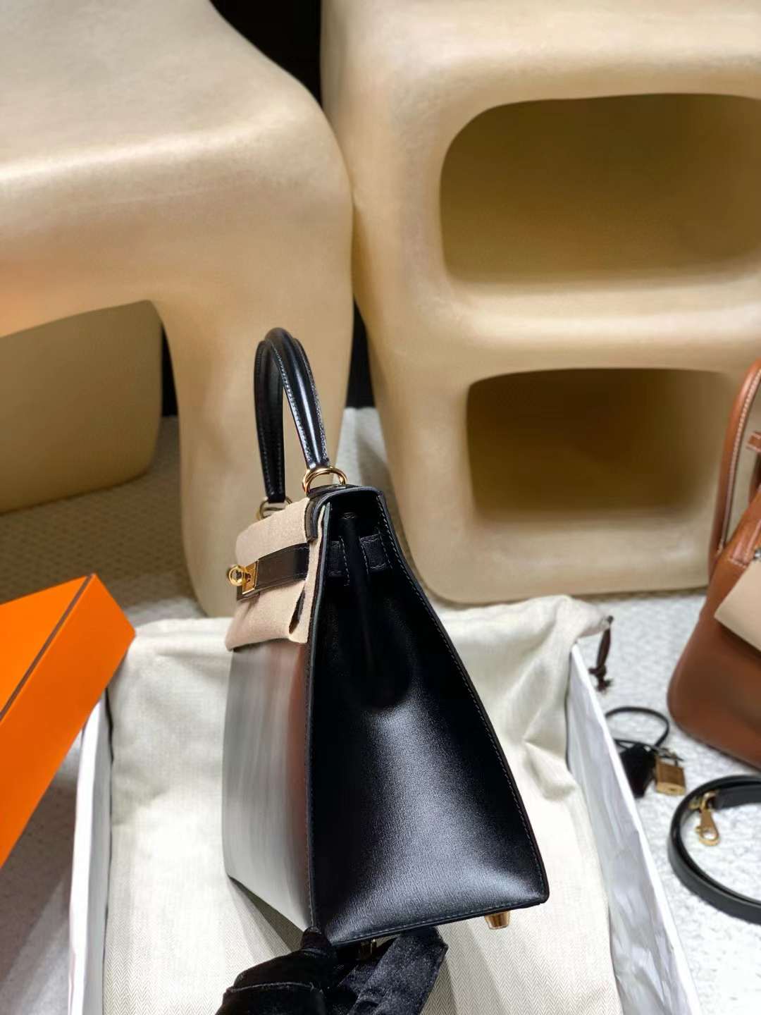 Hermès Kelly 28 Box view 3