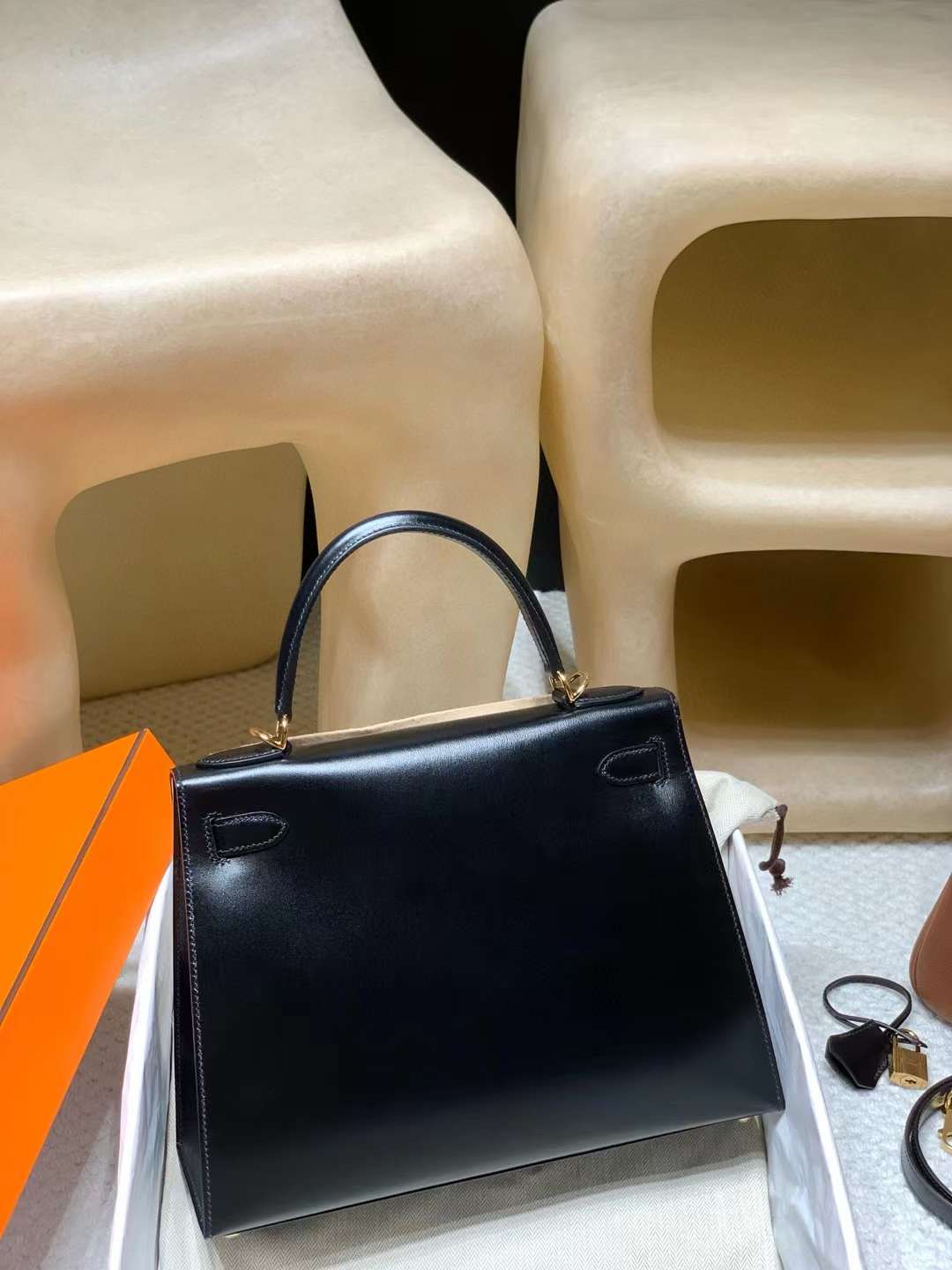Hermès Kelly 28 Box view 6