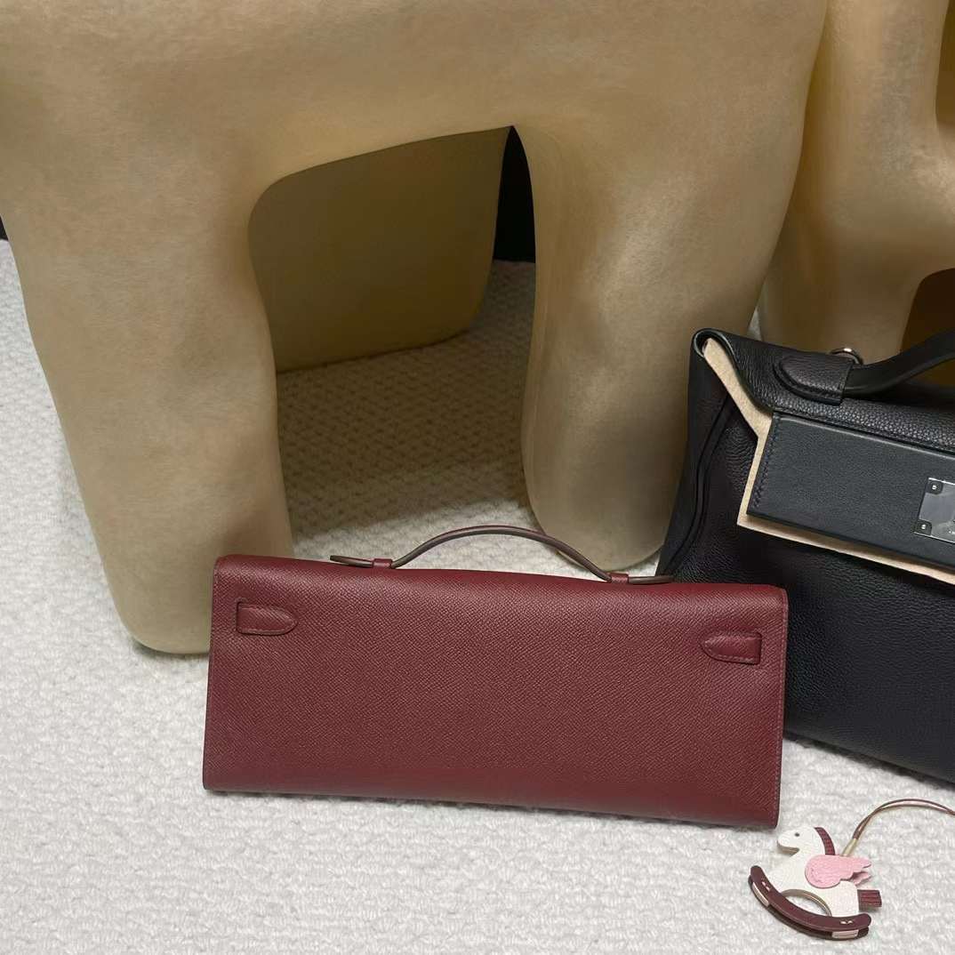 Hermès KELLY CUT bag for dinner view 7