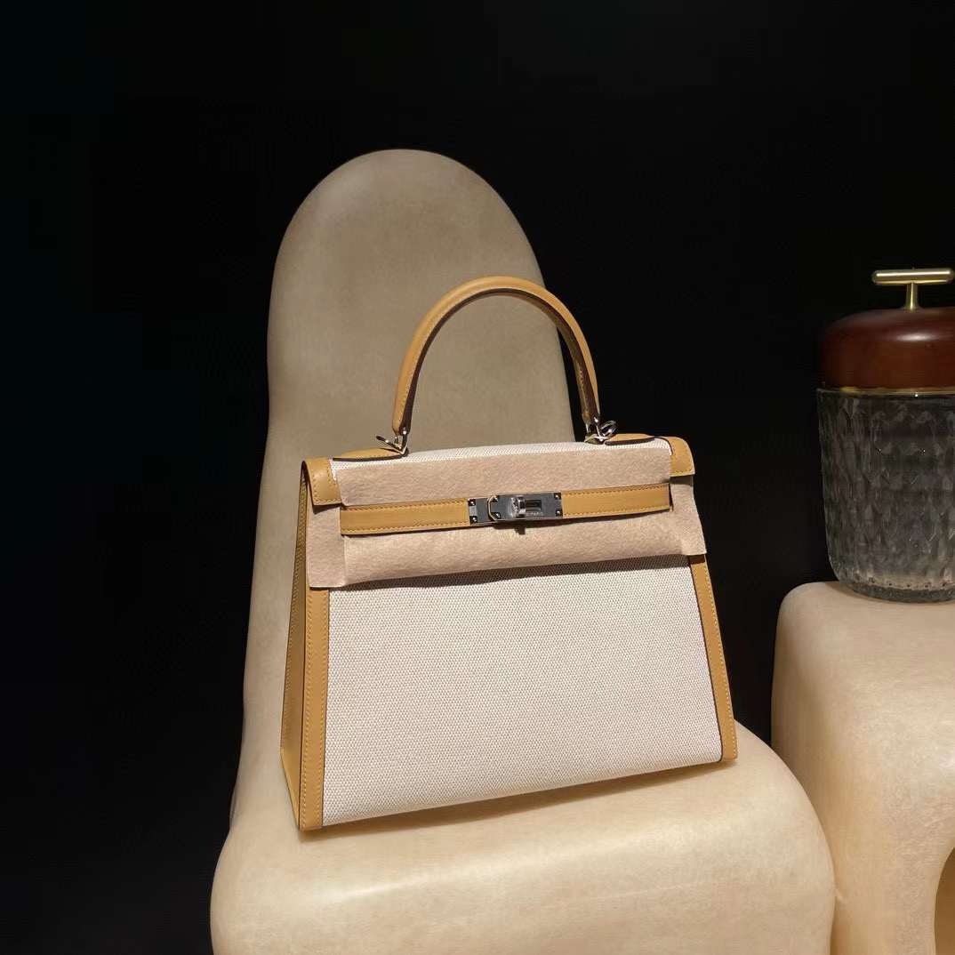 Hermès Kelly 28 Toile H 4b view 2