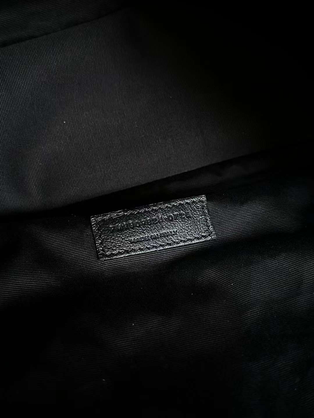 Saint Laurent Jamie 4.3 Large Pochon view 4