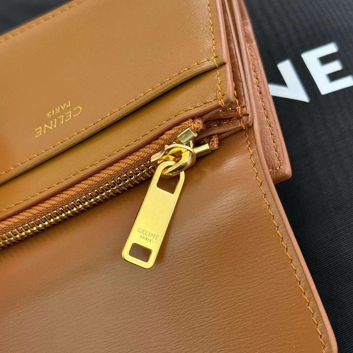 Celine Small Flap Wallet TRIOMPHE in Shiny calfskin view 7