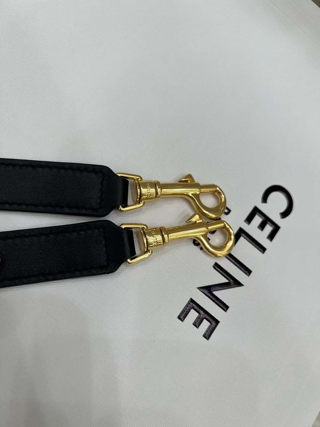Celine Medium Louise Bag In Smooth Calfskin view 5