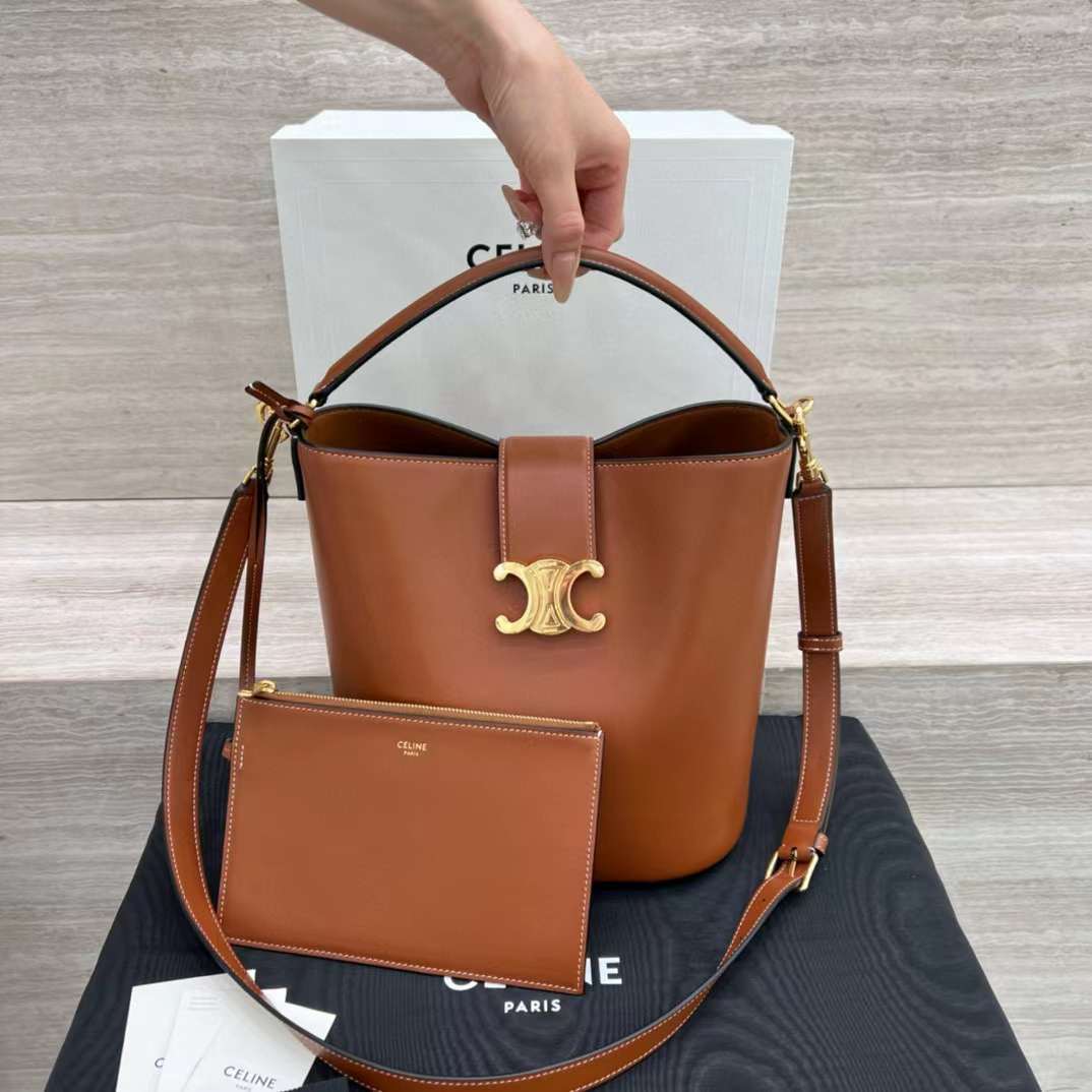 Celine Medium Louise Bag In Smooth Calfskin view 1