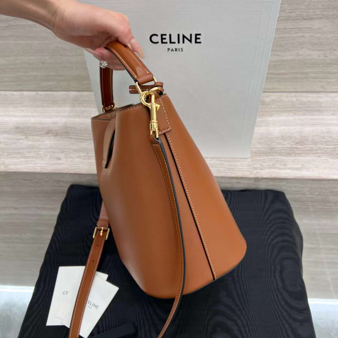 Celine Medium Louise Bag In Smooth Calfskin view 2