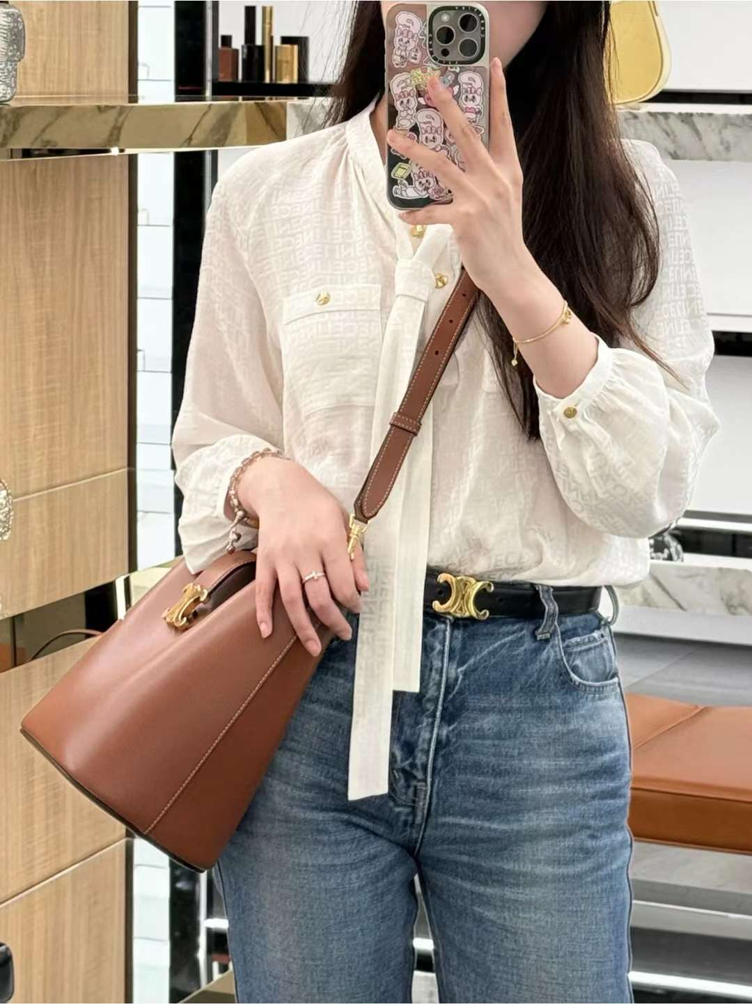 Celine Medium Louise Bag In Smooth Calfskin view 9