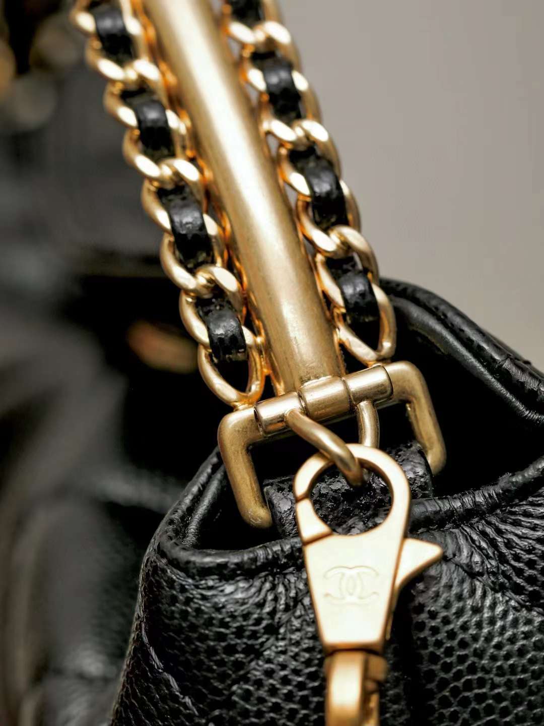 Chanel 24a Clutch With Chain view 6