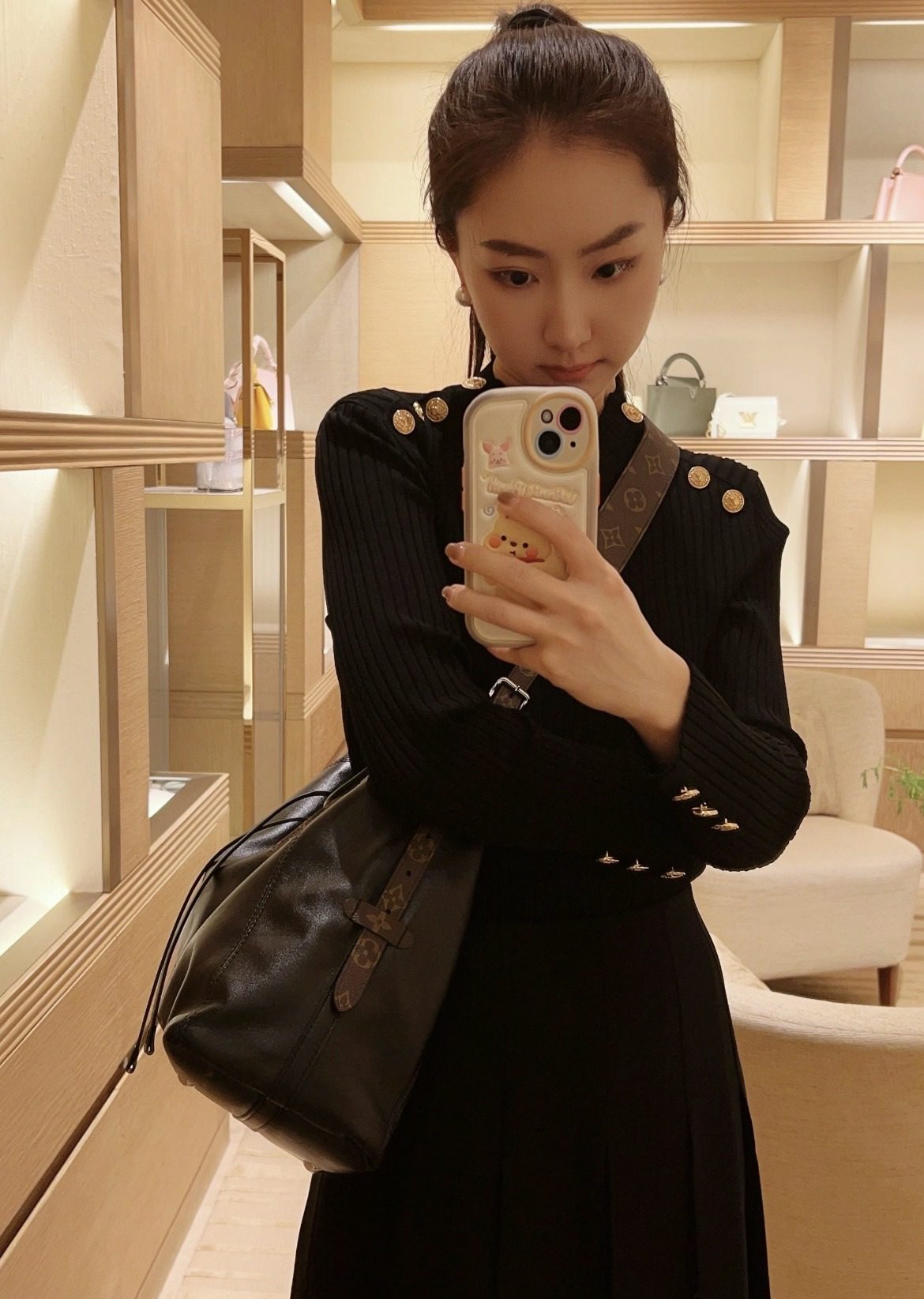 Louis Vuitton Carryall Dark Mm Bag M25143 view 2