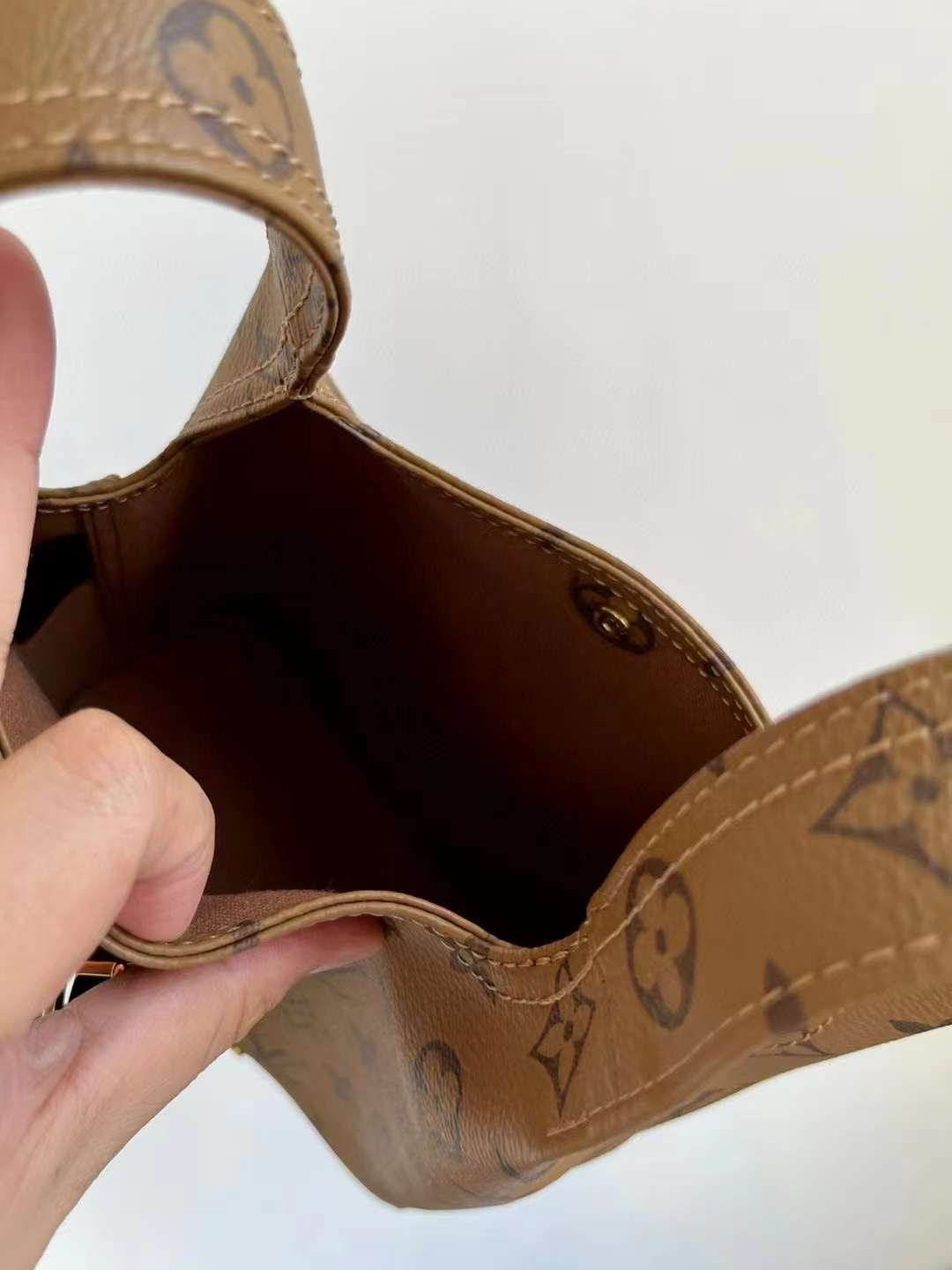 Louis Vuitton Atlantis Bb Bag view 6