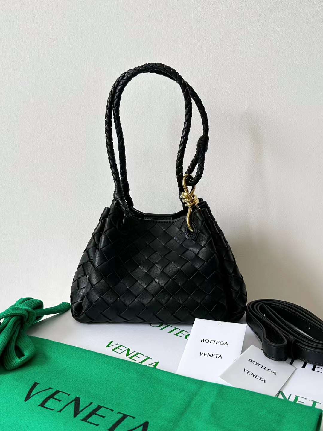 Bottega Veneta andiamo bag view 1