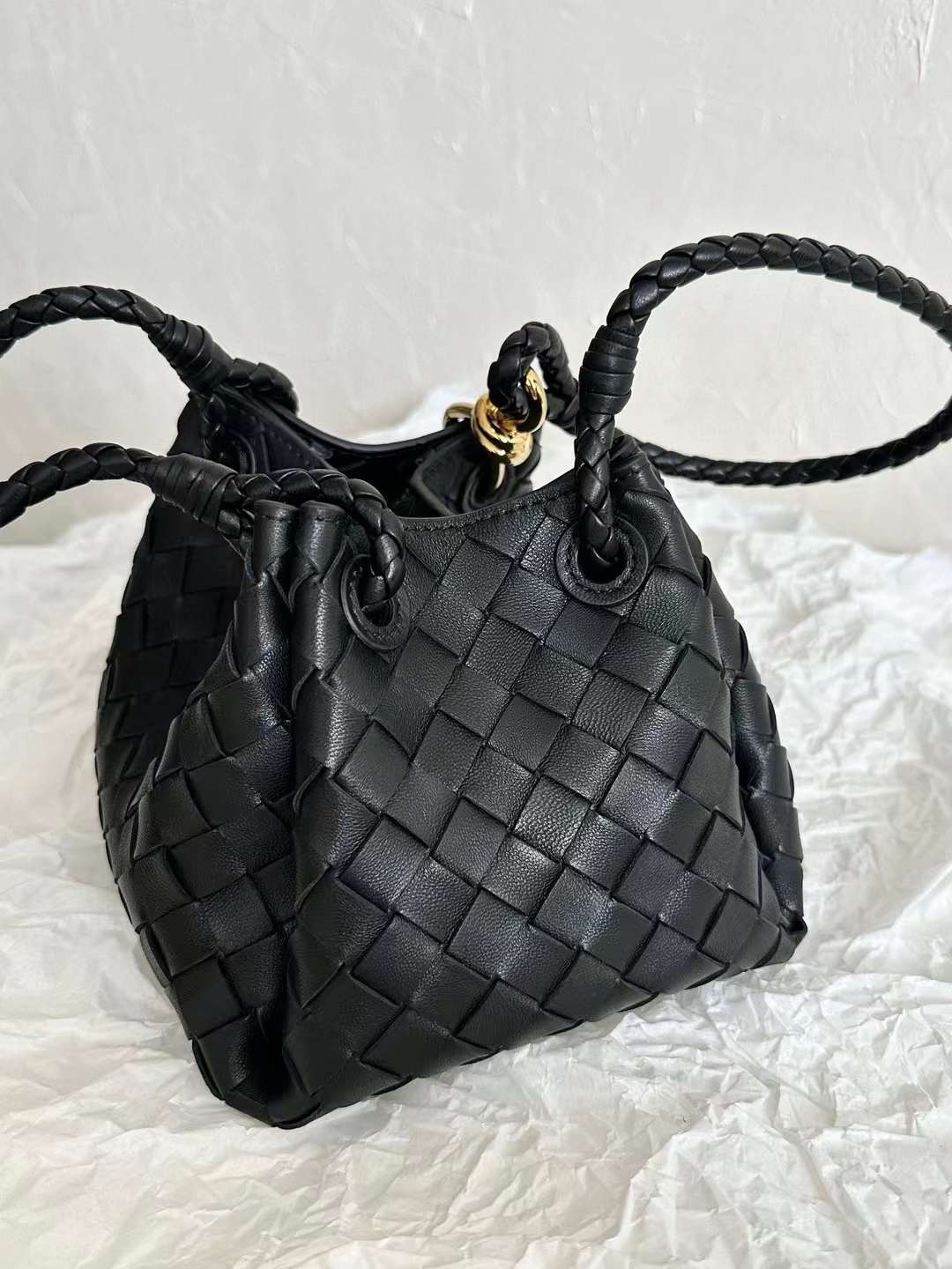 Bottega Veneta andiamo bag view 2