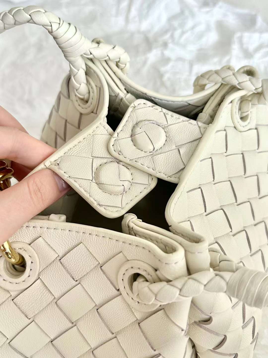 Bottega Veneta Andiamo Bag view 7