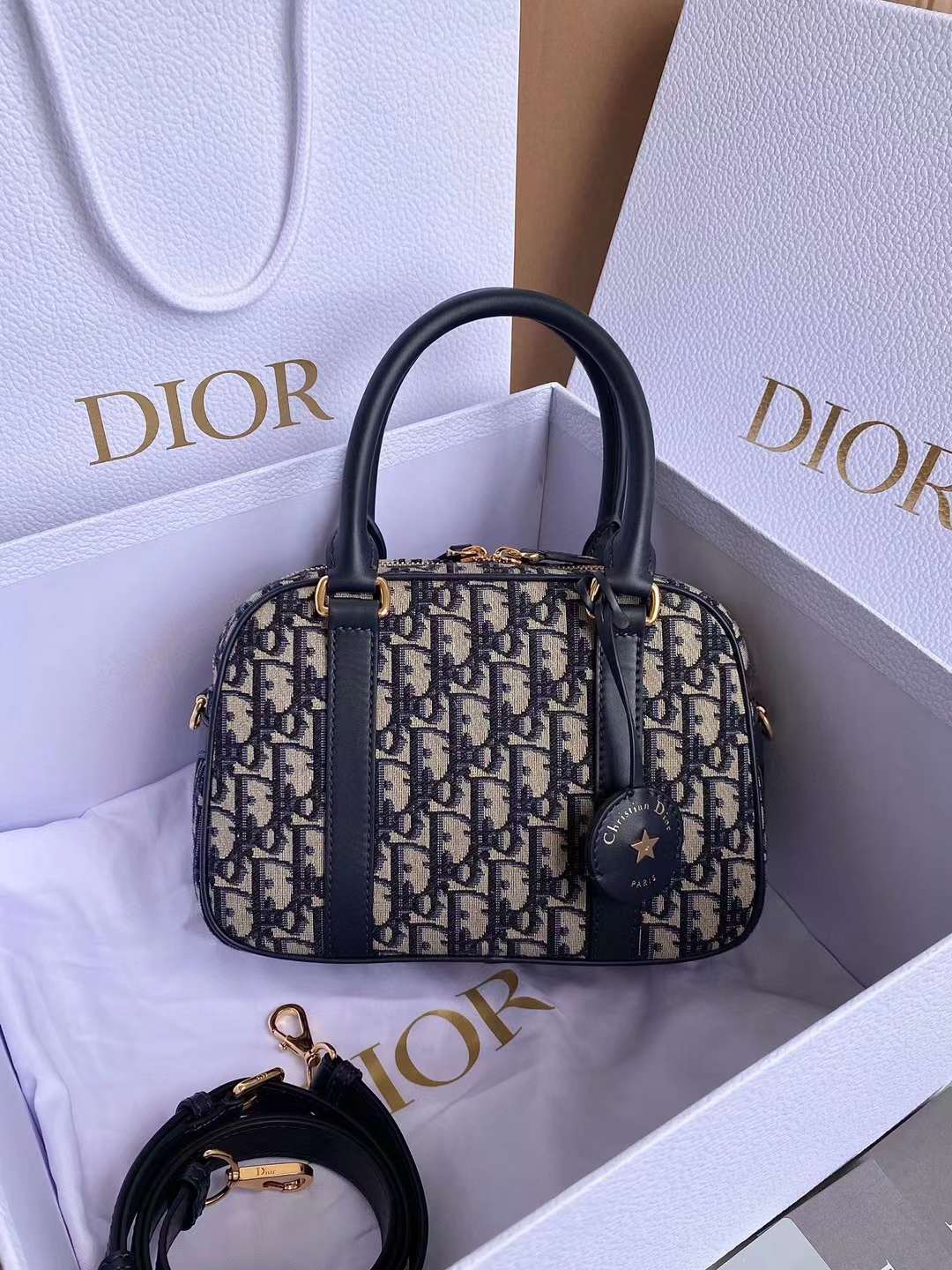 Dior D VIBE bowling bag view 1
