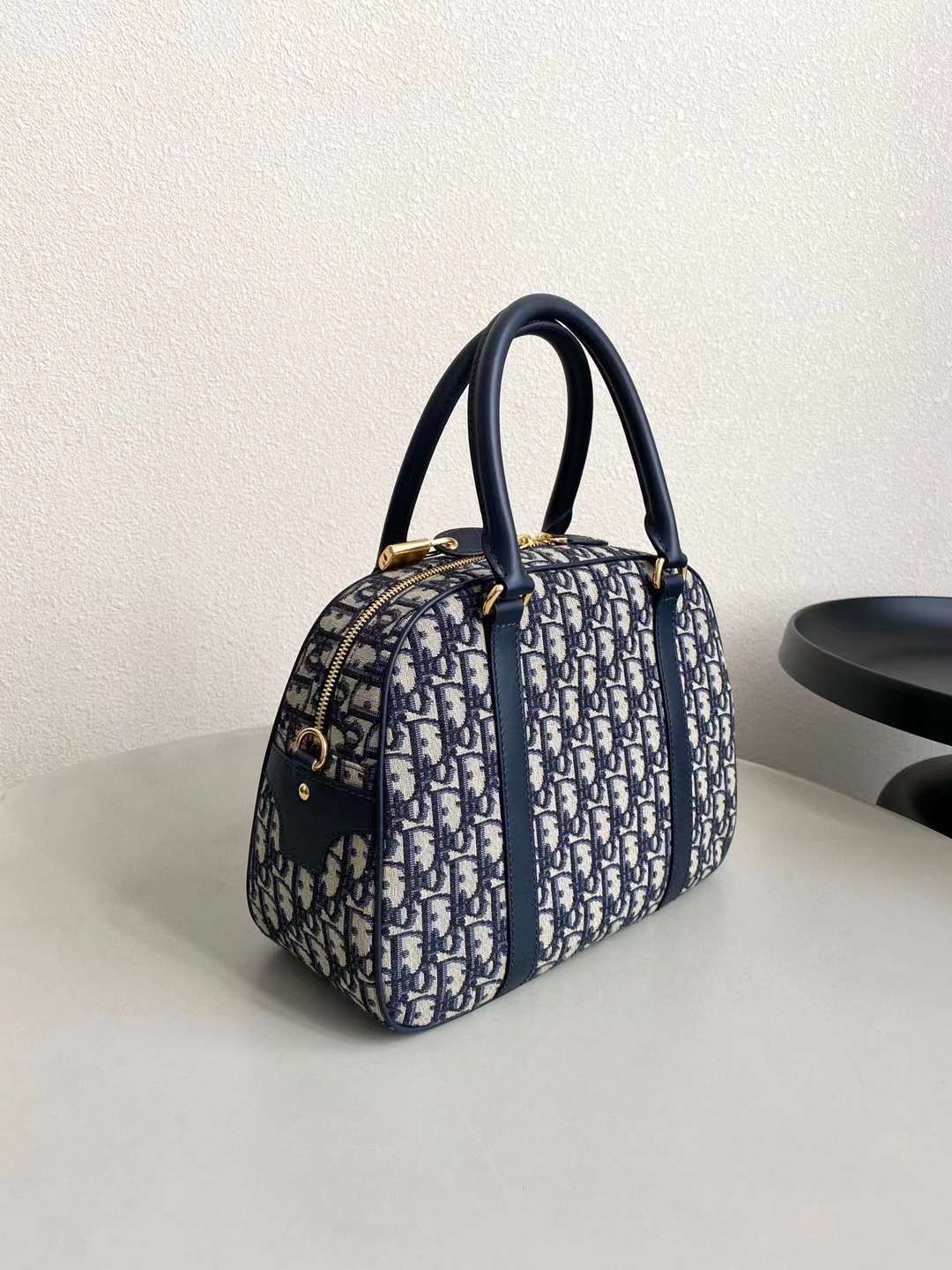Dior D VIBE bowling bag view 10