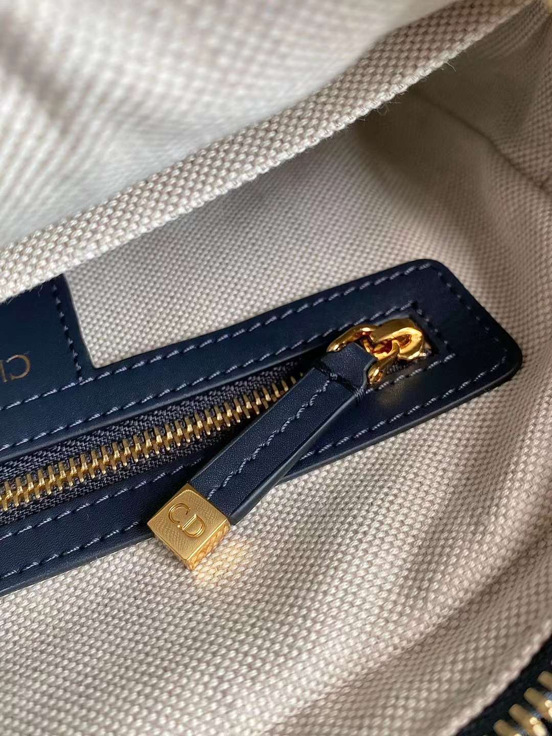 Dior D VIBE bowling bag view 6