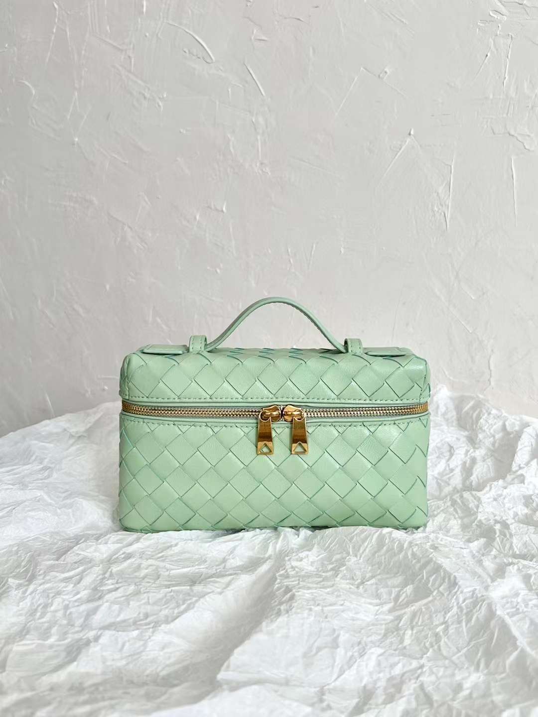 Bottega Veneta BV VANITY Knit small box bags view 2