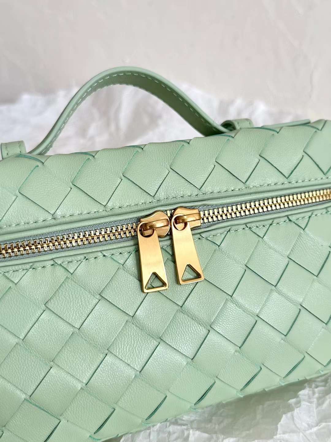 Bottega Veneta BV VANITY Knit small box bags view 6