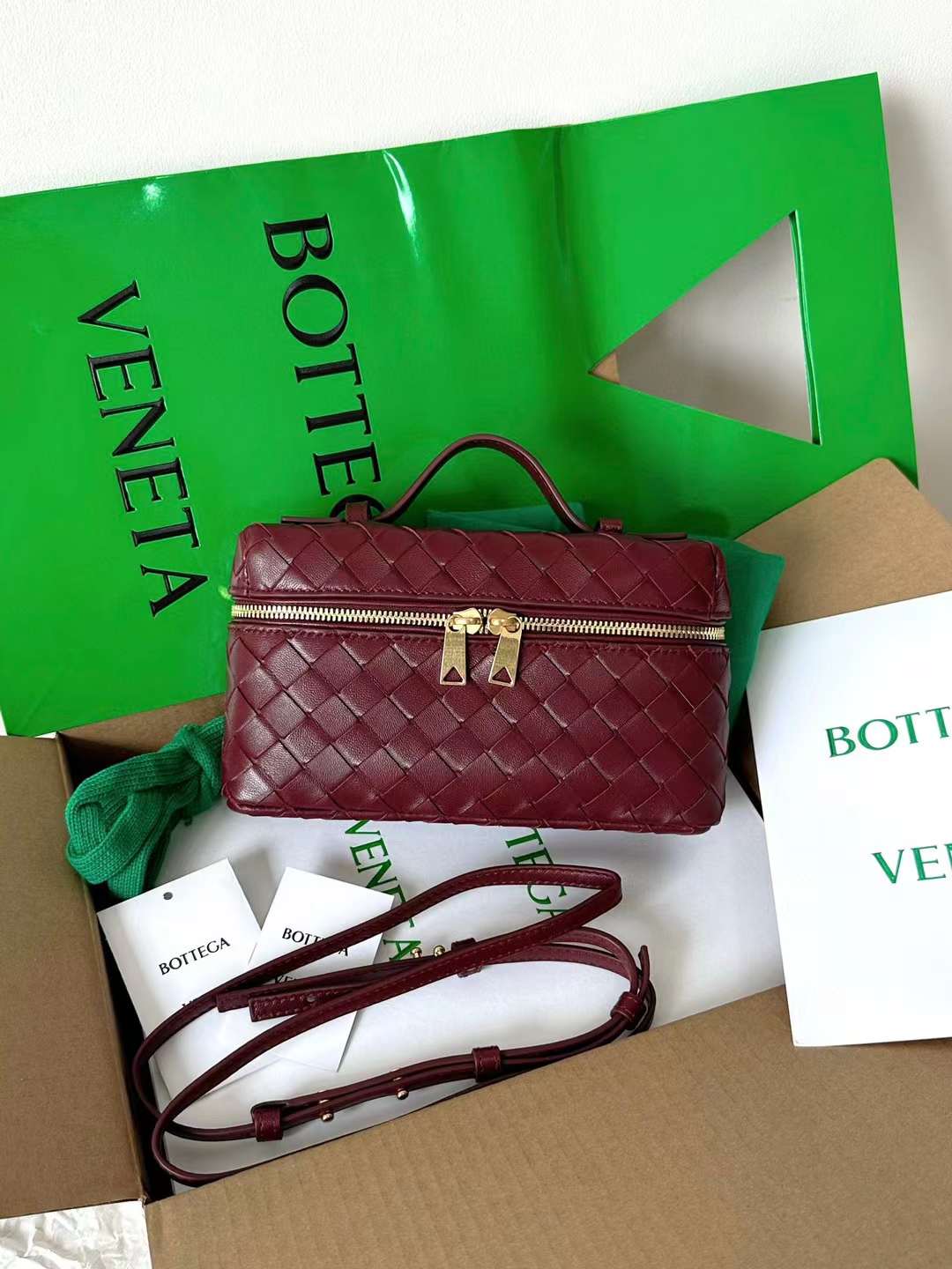 Bottega Veneta BV VANITY Knit small box bags view 1