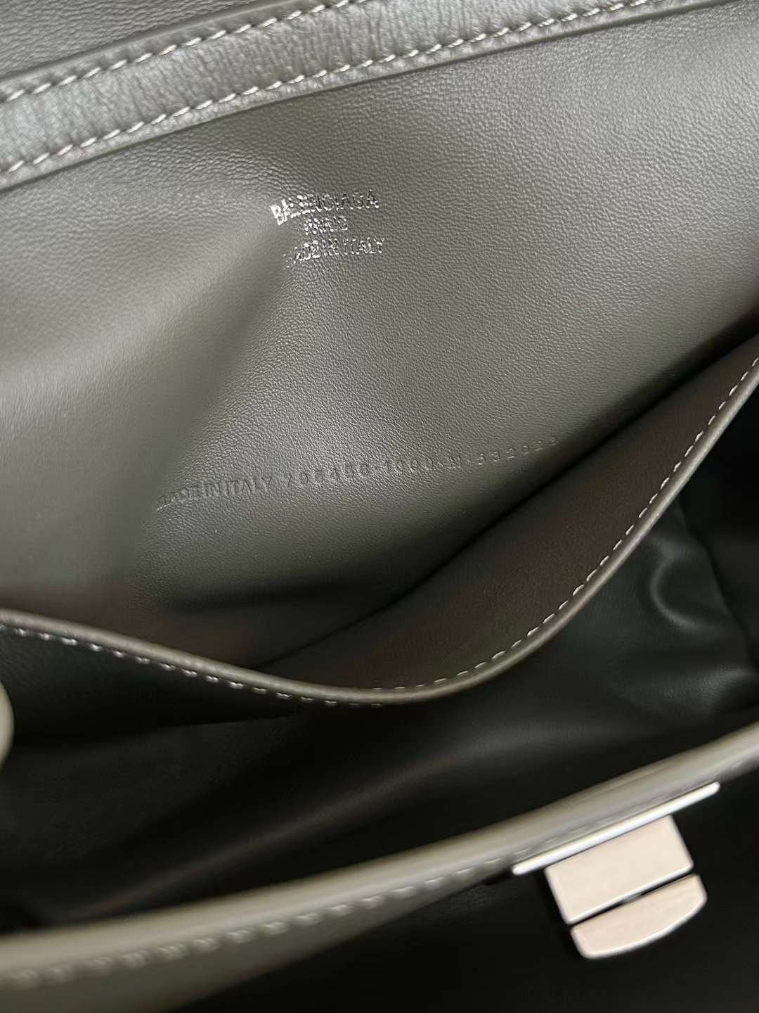 Balenciaga Rodeo Mini Bag view 8
