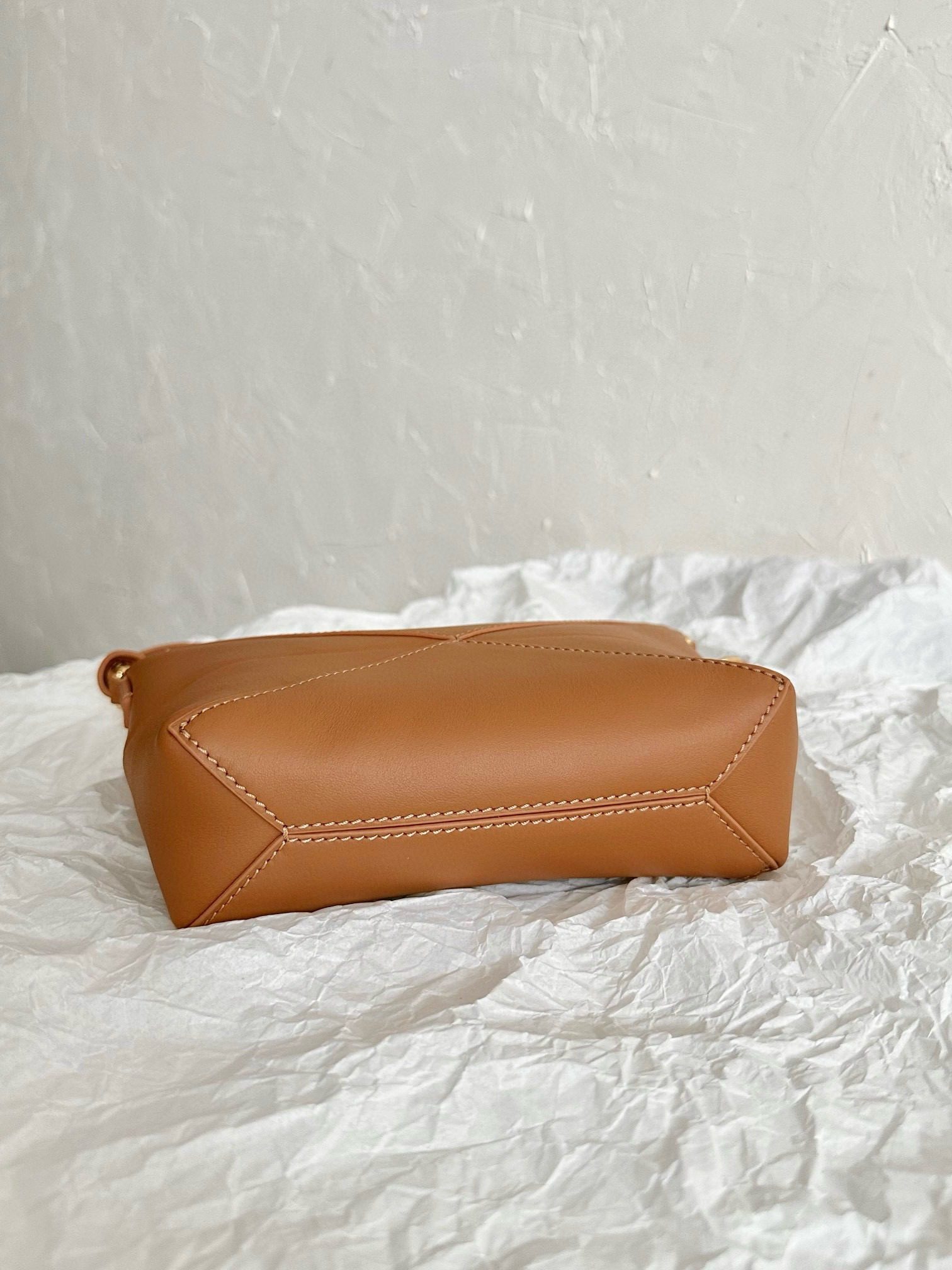 Loewe puzzle fold pouch view 4