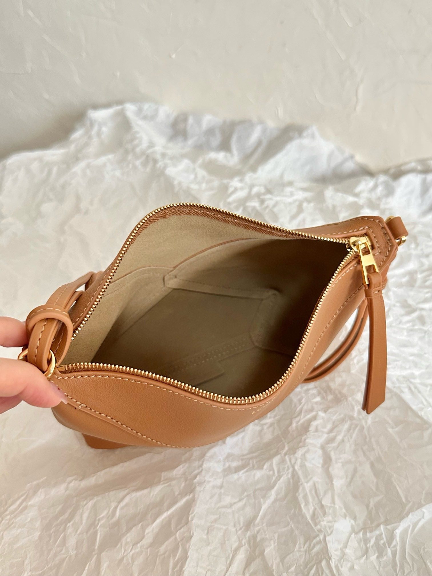 Loewe puzzle fold pouch view 8