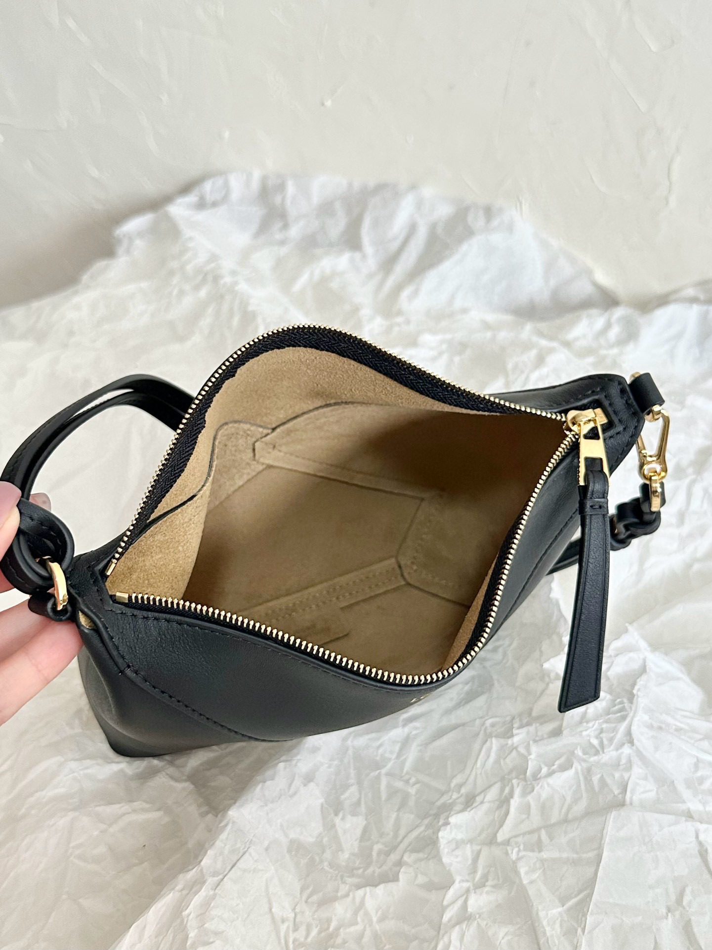 Loewe puzzle fold pouch view 8