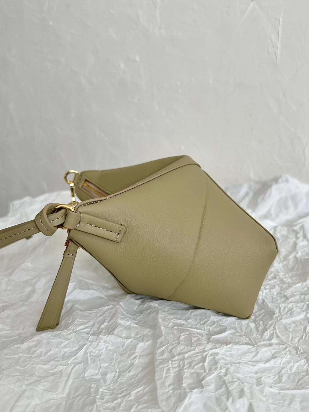 Loewe Puzzle Fold Pouch view 3