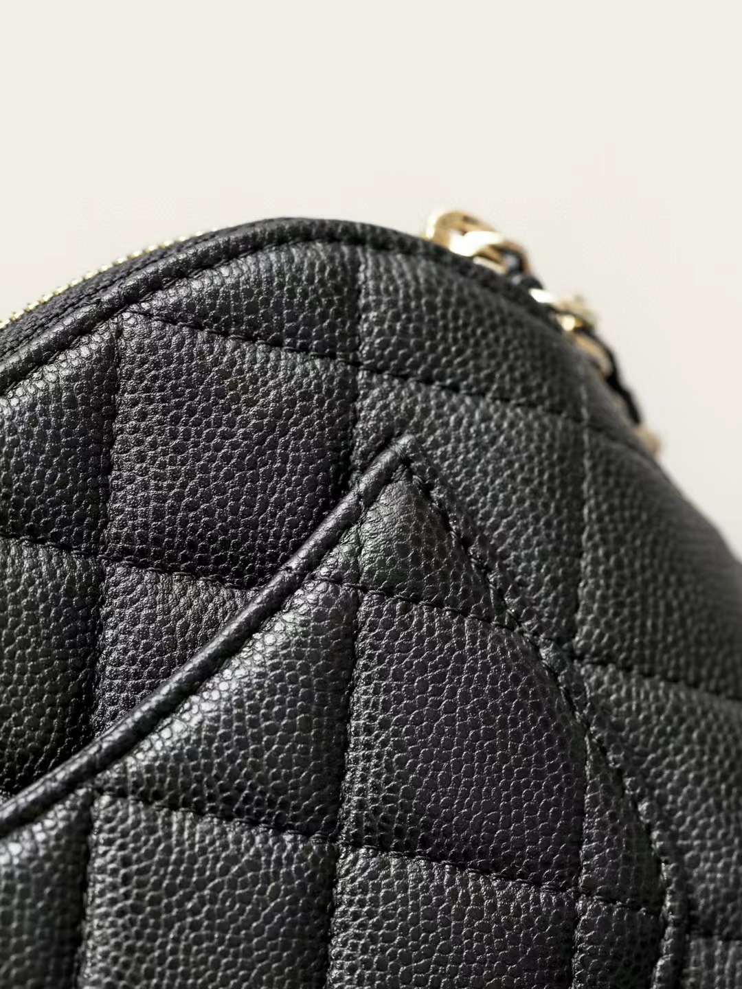 Chanel 24C classic clutch with chain view 8