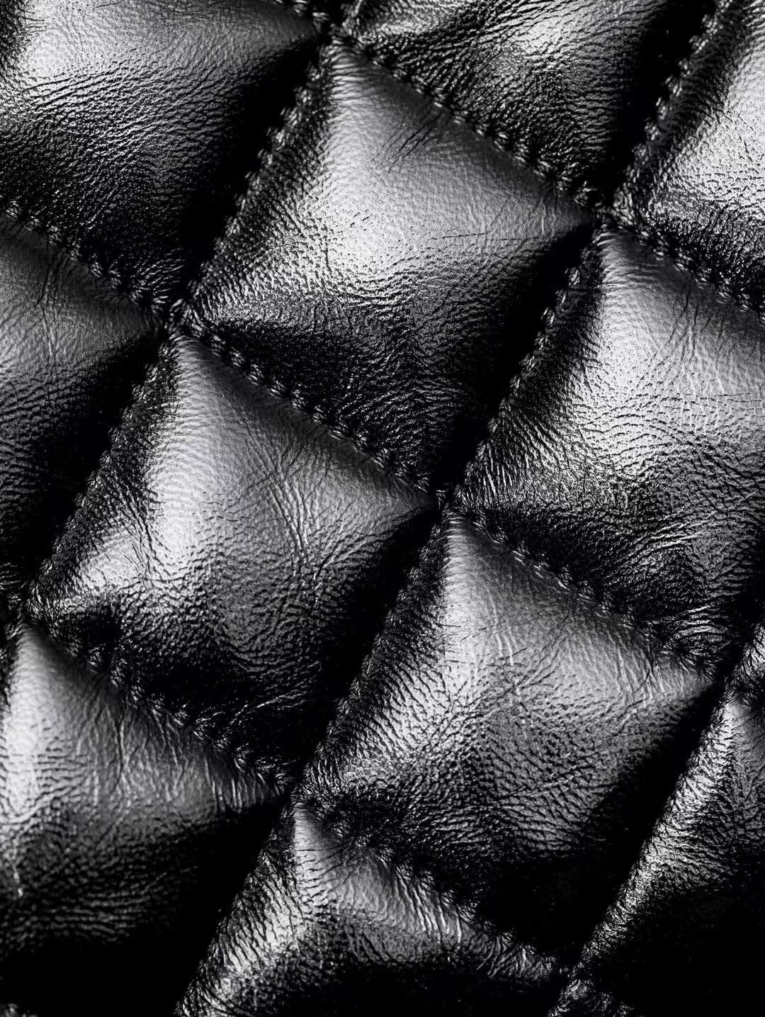 Chanel 24A Wandering underarm bag view 5
