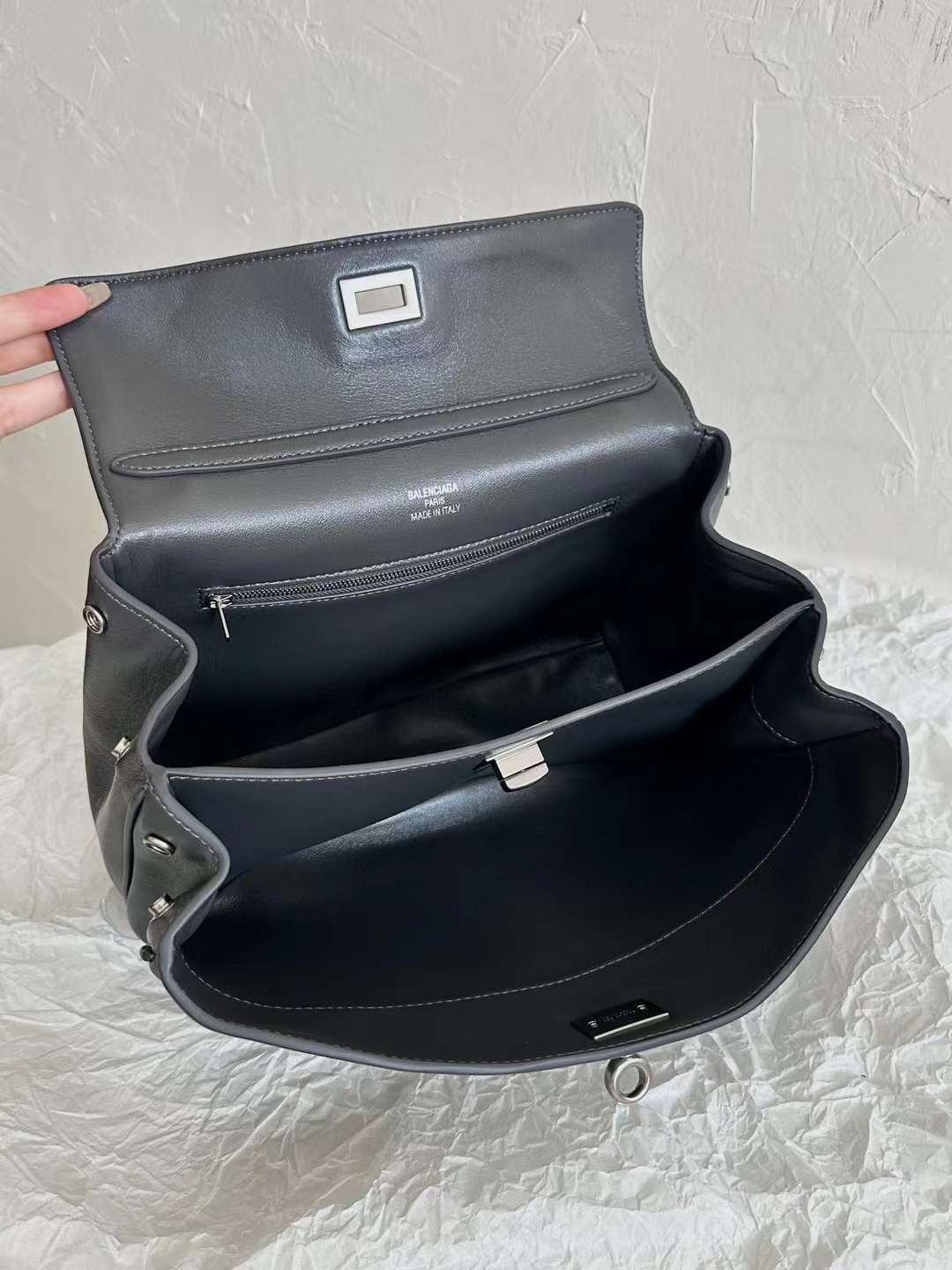 Balenciaga Rodeo Bag view 9
