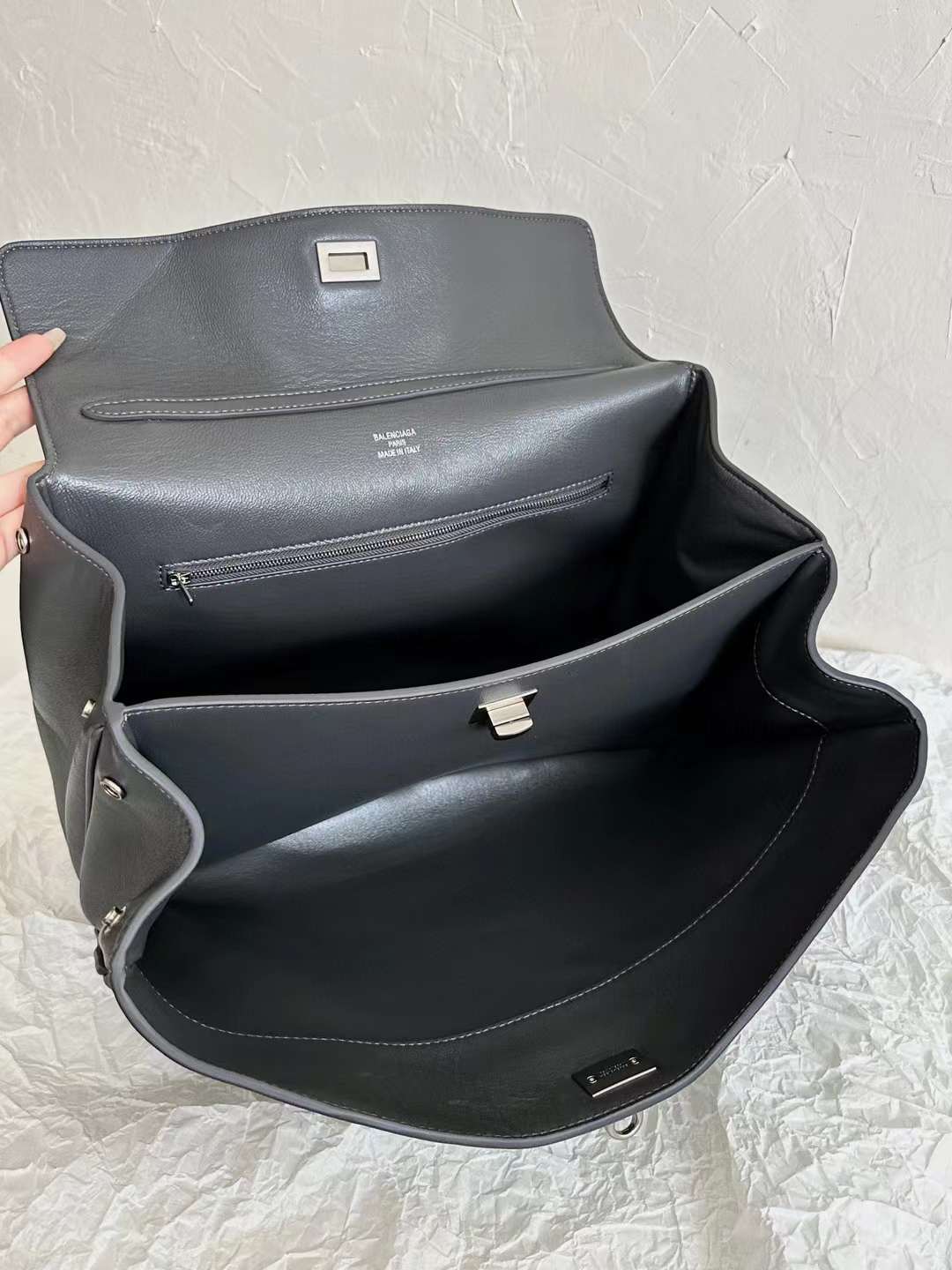 Balenciaga Rodeo Bag view 4