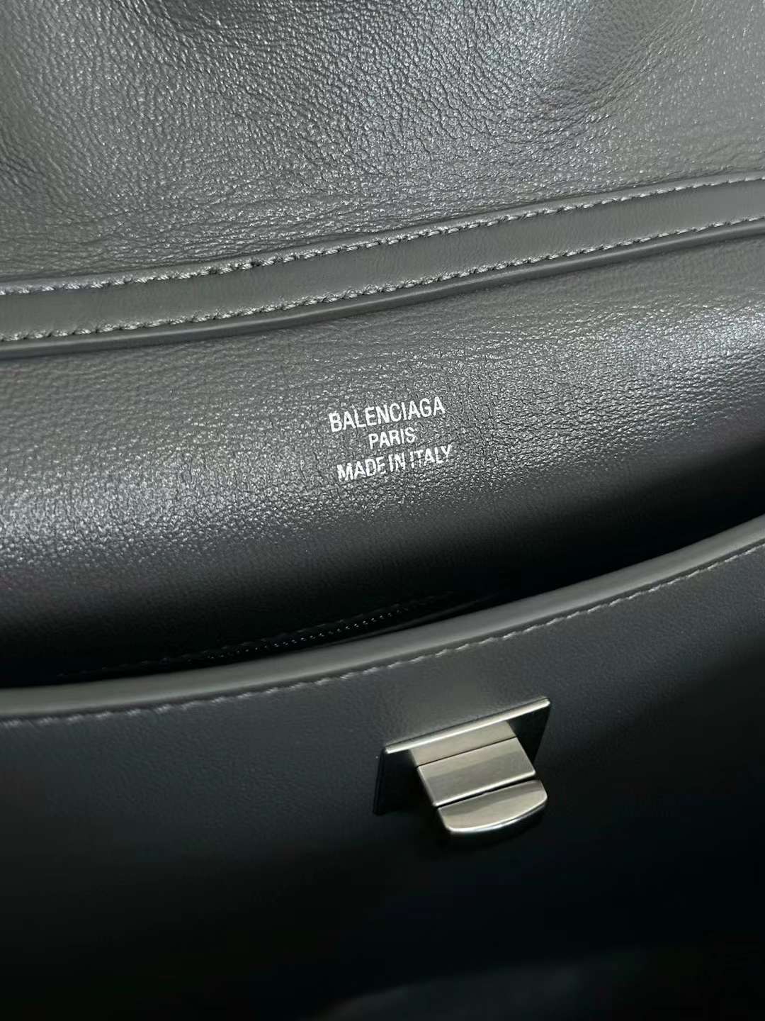 Balenciaga Rodeo Bag view 6