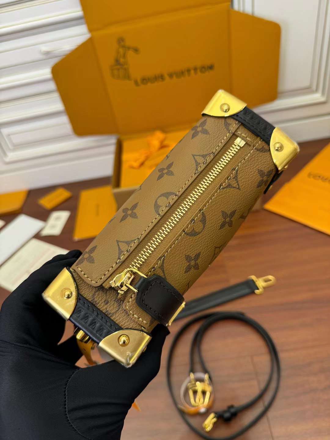 Louis Vuitton M47139 Side Trunk PM view 7